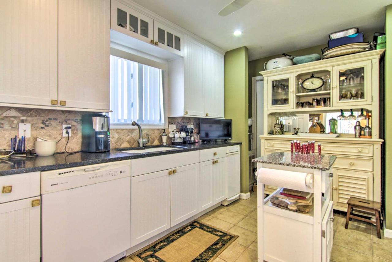 Berlin Home With Patio, 9 Mi To Ocean City Beaches Exteriör bild